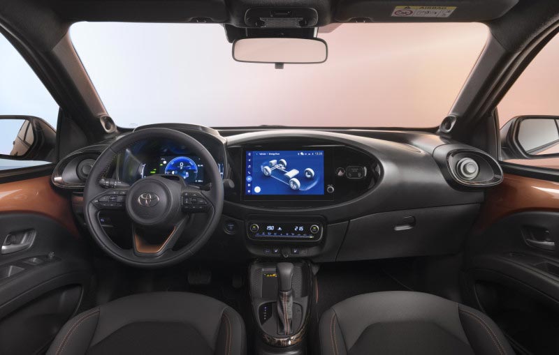 داخل کابین تویوتا Aygo X GR Sport