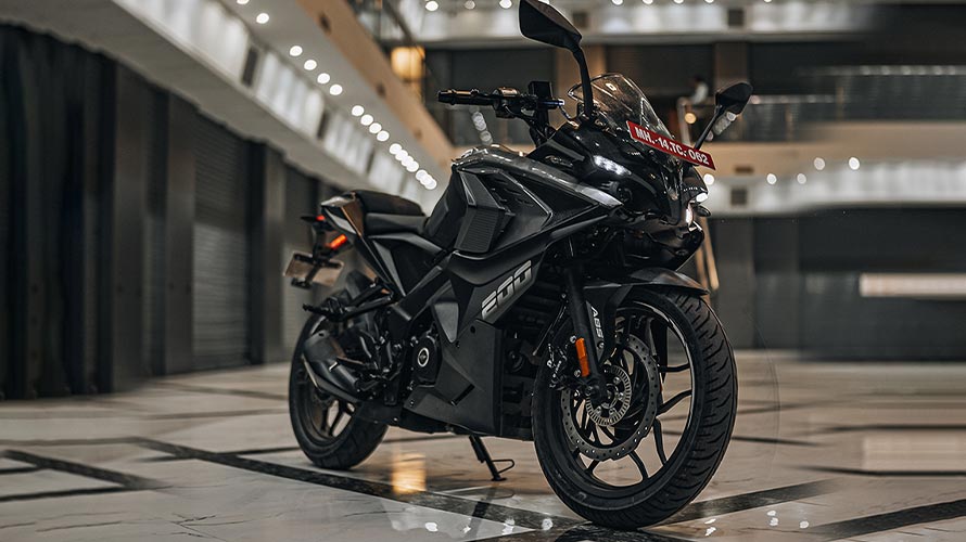 موتورسیکلت باجاج Pulse RS200
