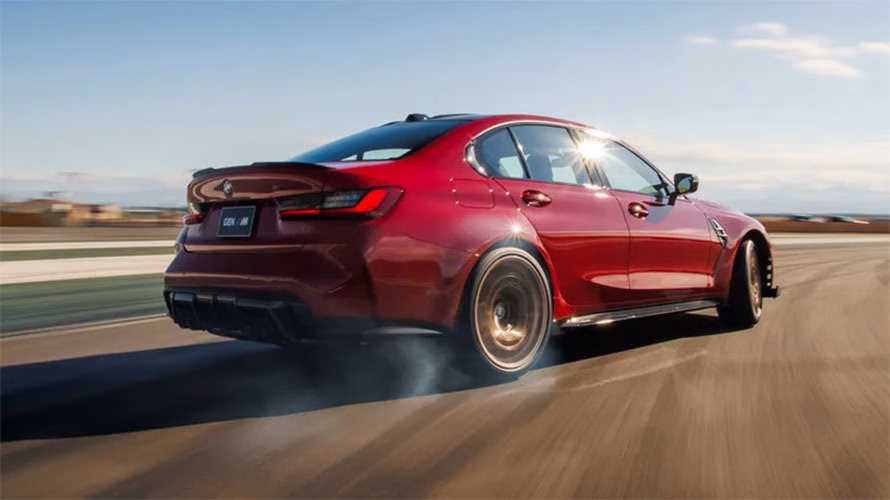 خودروی BMW M3 CS Handschalter با گیربکس دستی و طراحی اسپرت